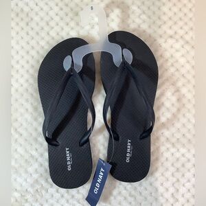 NWT Old Navy Black Flip Flops Classic Summer Footwear